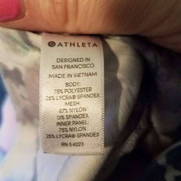 Athleta S Small Mudra Blue Purple Watercolor Floral 7/8 Leggings Size 325530-00 - Picture 7 of 9